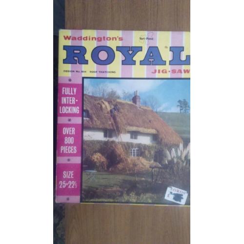 vintage jigsaw thatching cottage and buckingham palace