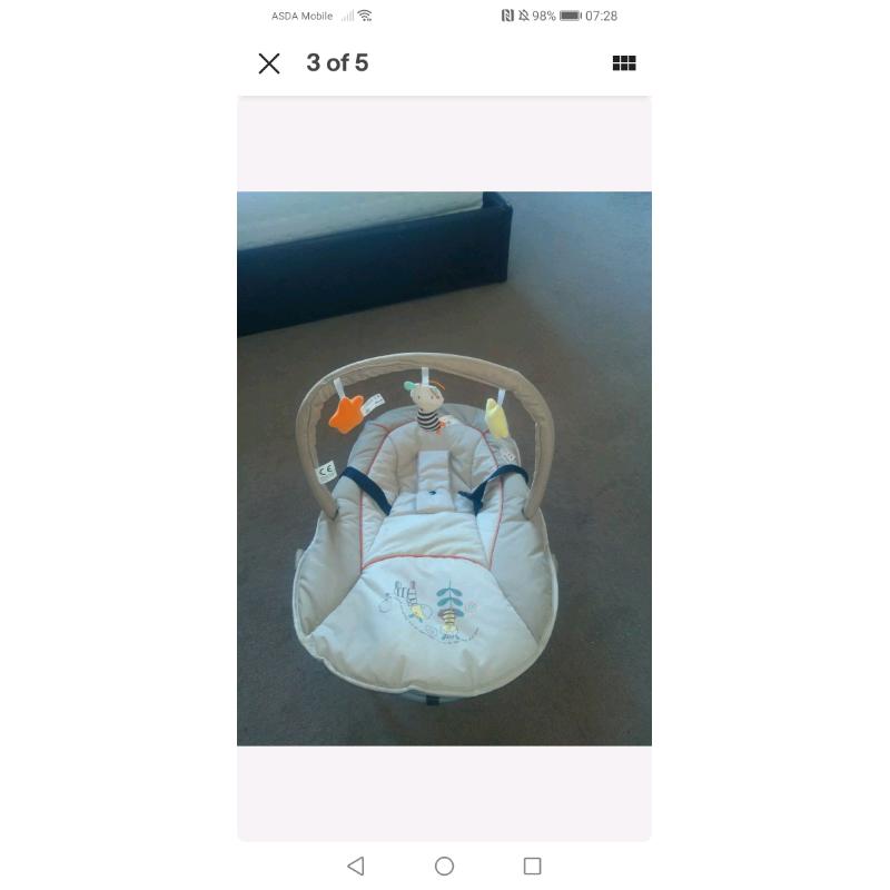 Baby bouncer