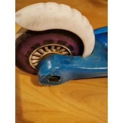 3 wheeled frozen scooter