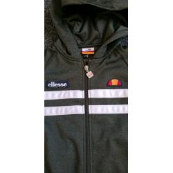 Boys Ellesse track top age 8 to 9 mint
