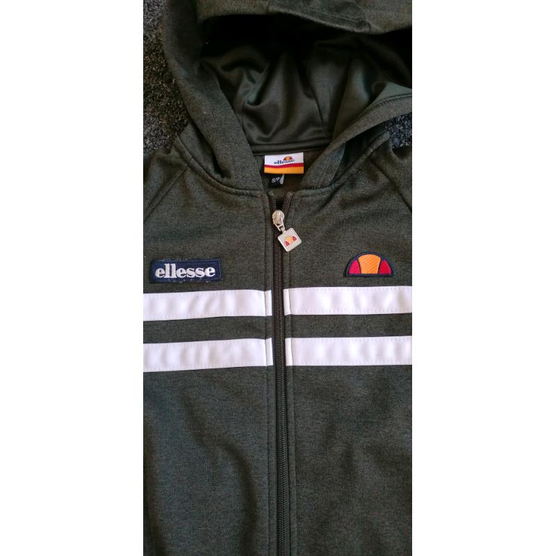 Boys Ellesse track top age 8 to 9 mint