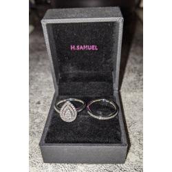 Pear shape diamond ring cluster 9ct white gold engagement/wedding bridal set.