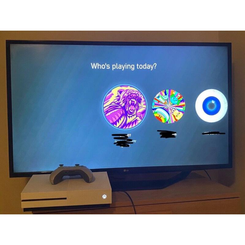 White Xbox One