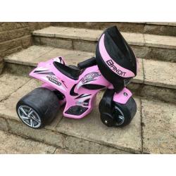Avigo Bandit 750 child's pink electric trike: hardly used with original charger