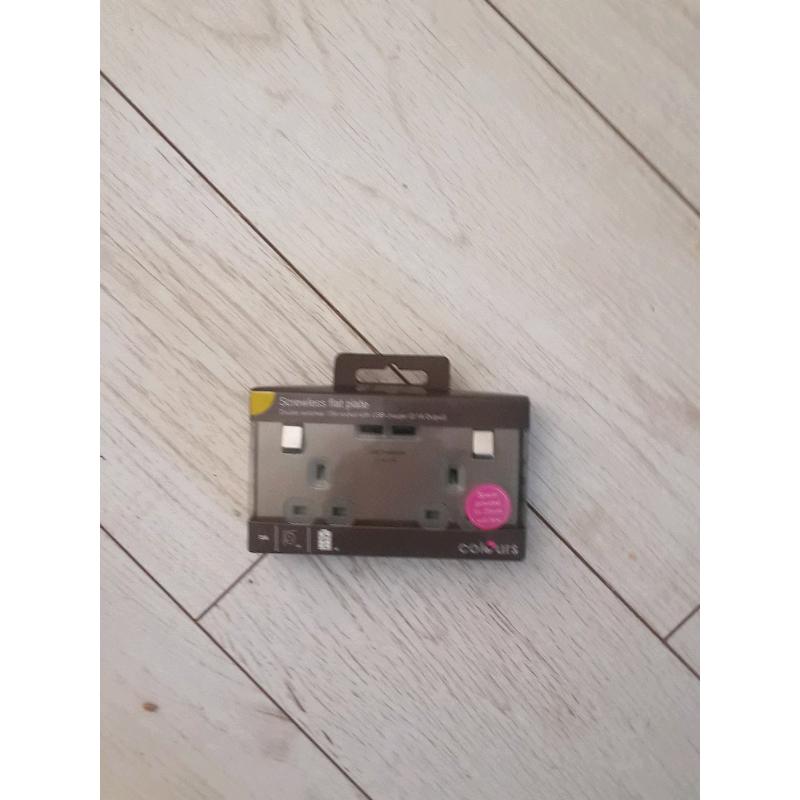 Double plug socket and usb charger