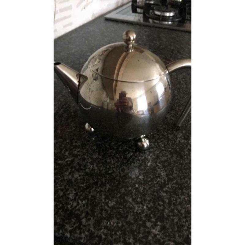 Tea pot retro type