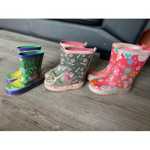 Wellies ?3 each
