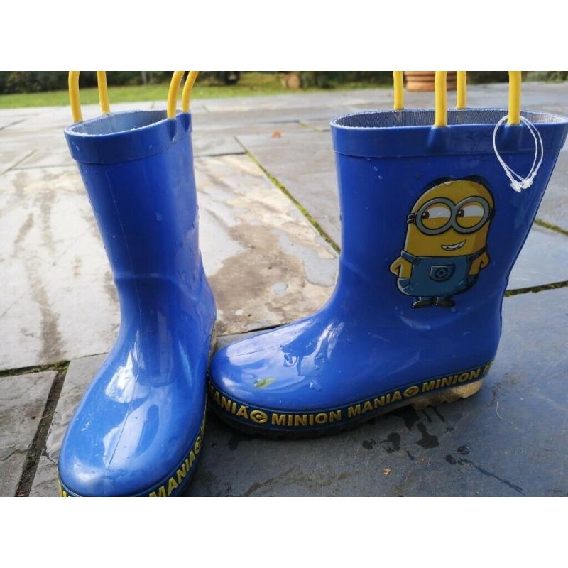 Kids wellington boots