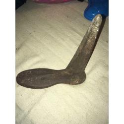 Cobblers shoe making tool