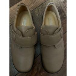 Ladies hotter shoes