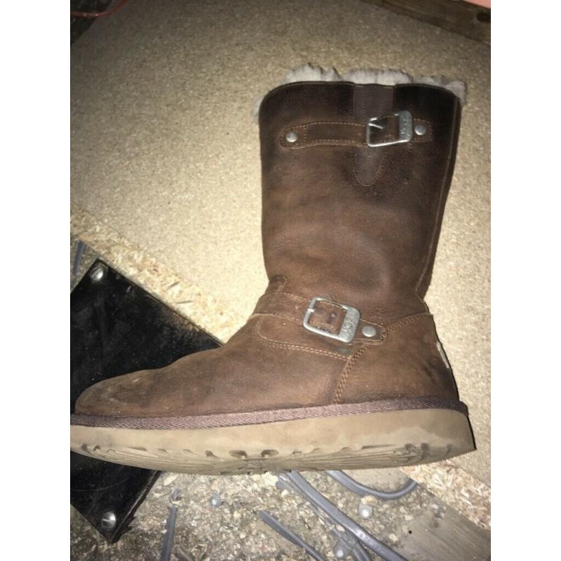 Kensington ugg boots size 3