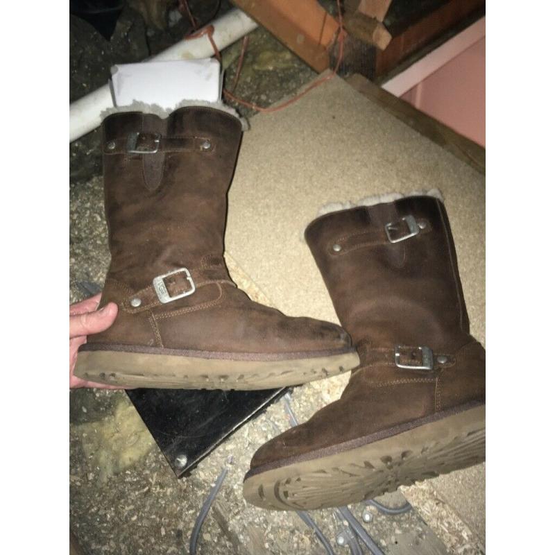 Kensington ugg boots size 3