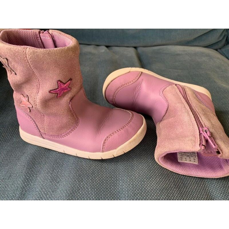 Clark?s boots light purple size 8.5 G little girl
