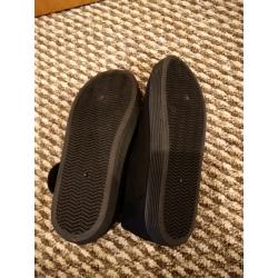 Brand New Girls Plimsolls / Gym Rubbers Size 1