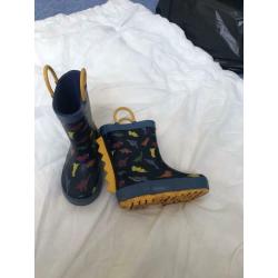 Toddler dinosaur print wellies - size 5